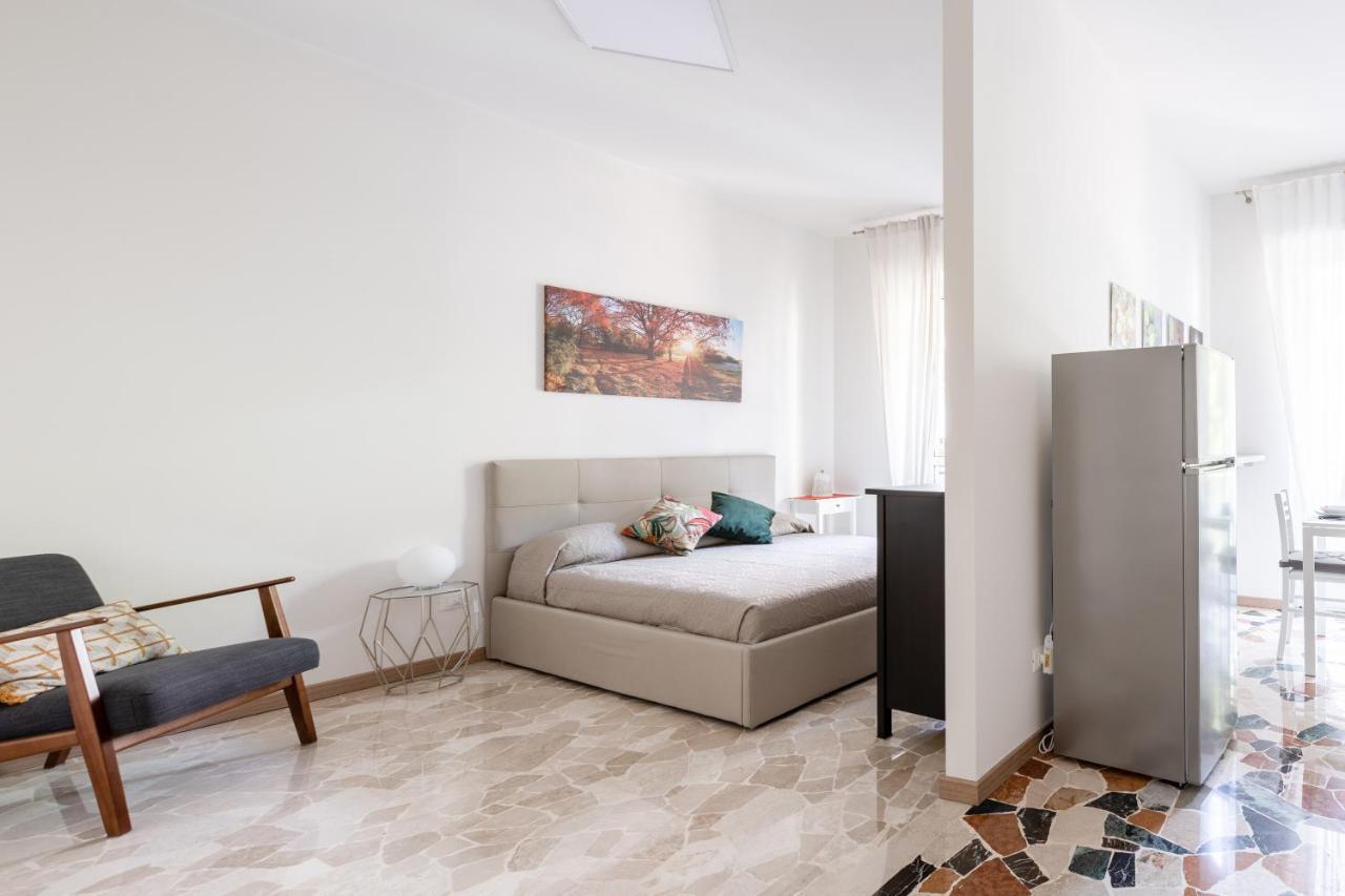 Piazzale Udine Balcony Apt Mailand Exterior foto